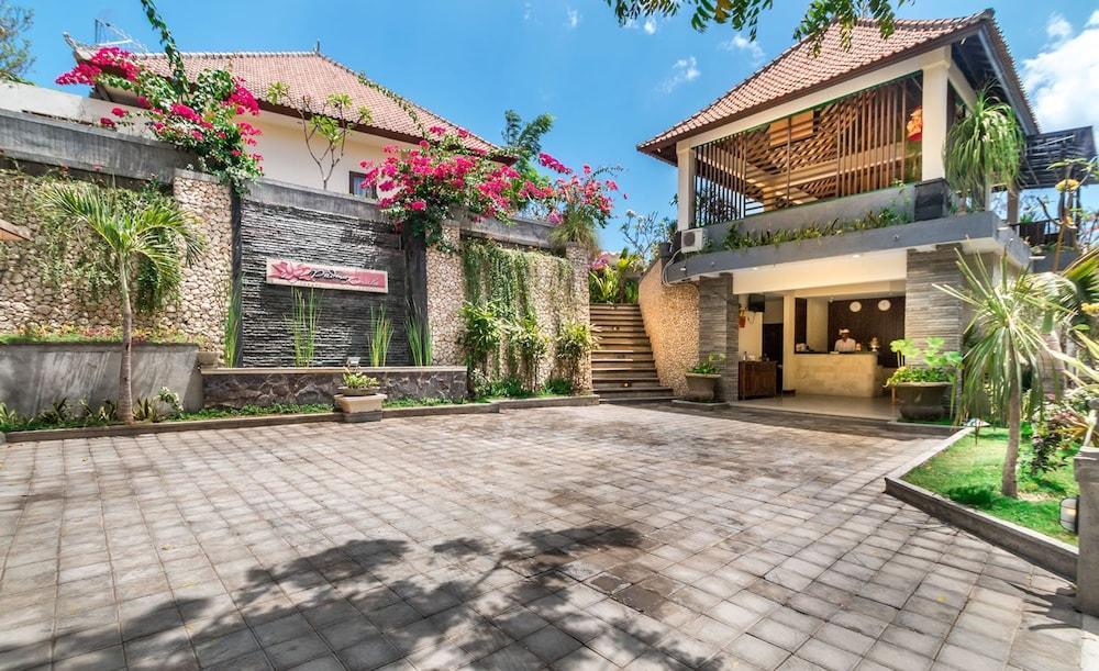 Padma Kumala Hotel Нуса Лембонган Екстериор снимка